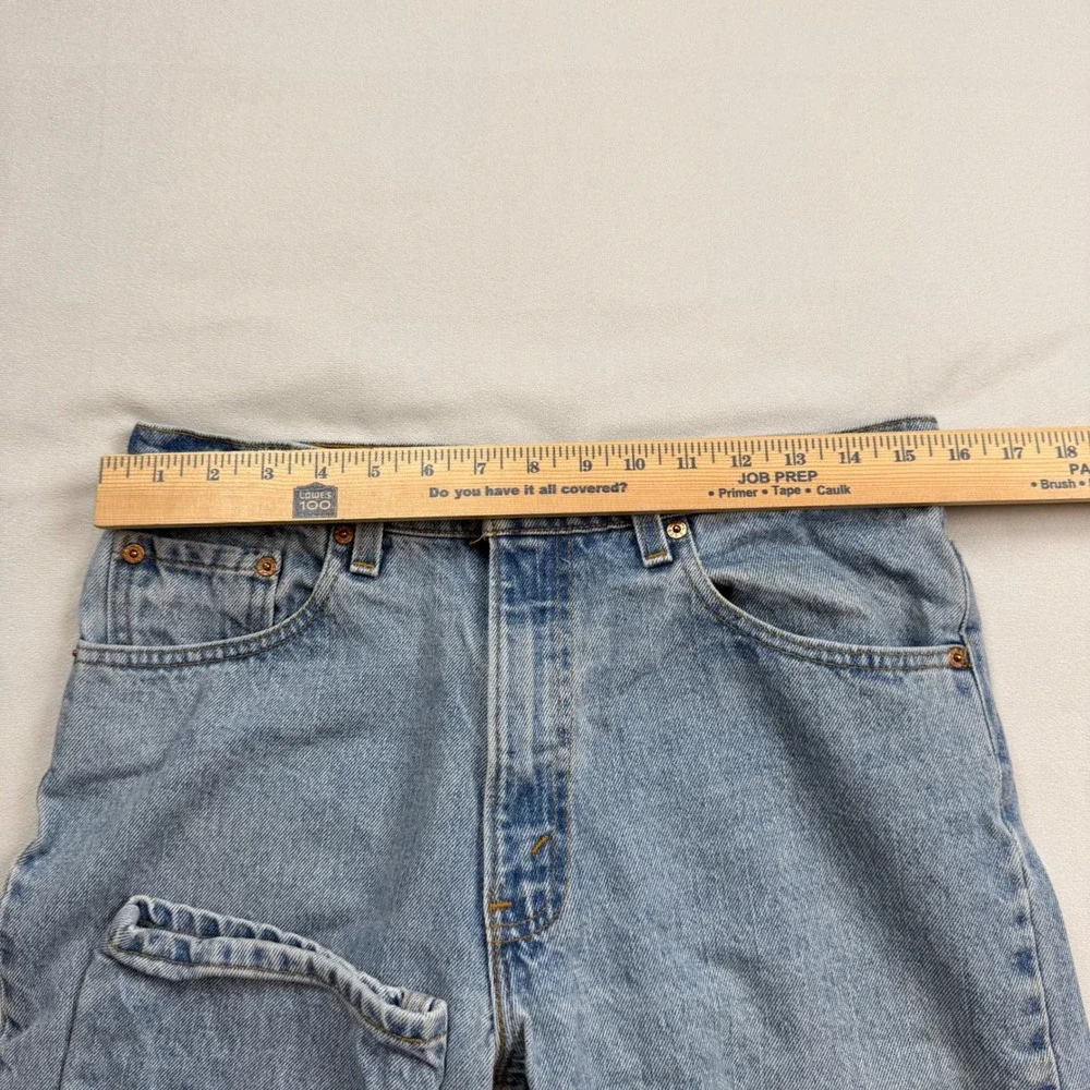 Vintage Levis 550 Relaxed Fit Tapered Leg Jeans Light Wash Made in USA 33x36